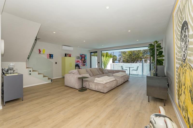 3 Bedroom Property for Sale in Camps Bay Western Cape